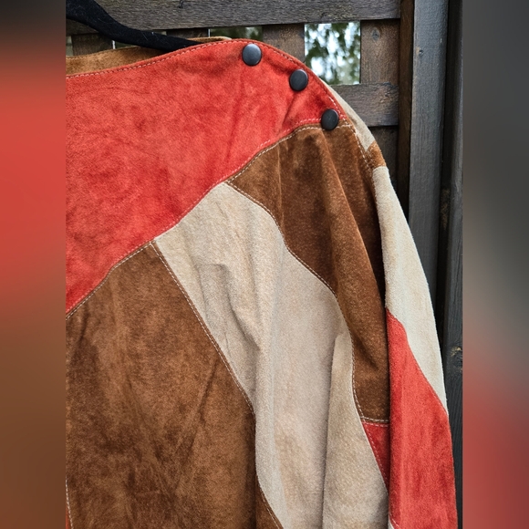 Vintage Suede Patchwork Top - Picture 3 of 11
